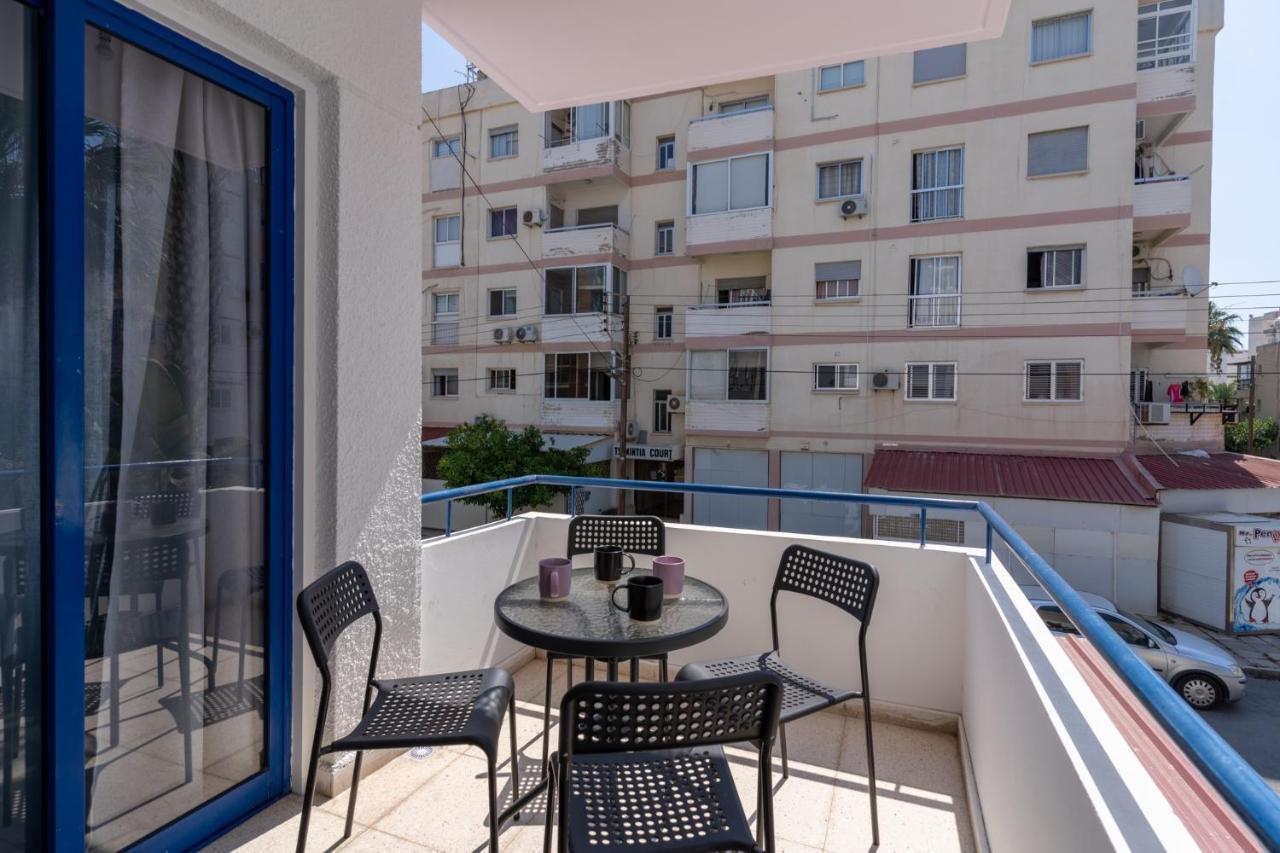 Odyssey - Captivating 2-Bedroom Retreat In Larnaka Exterior foto